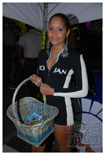 caution_2011-078
