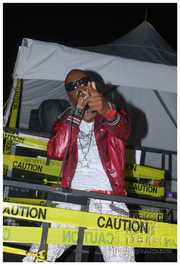 caution_2011-122
