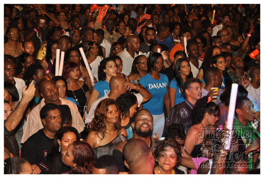 central_bank_all_inclusive_2011-156