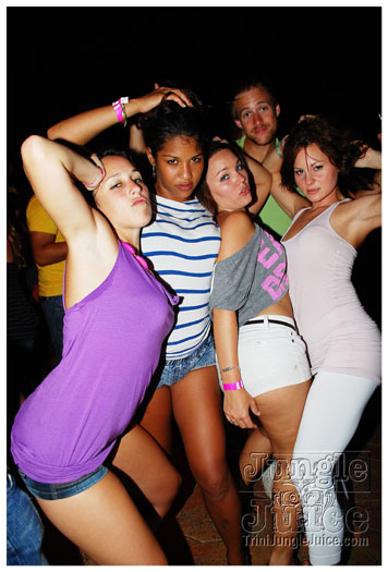colours_of_shade_4_2011-109