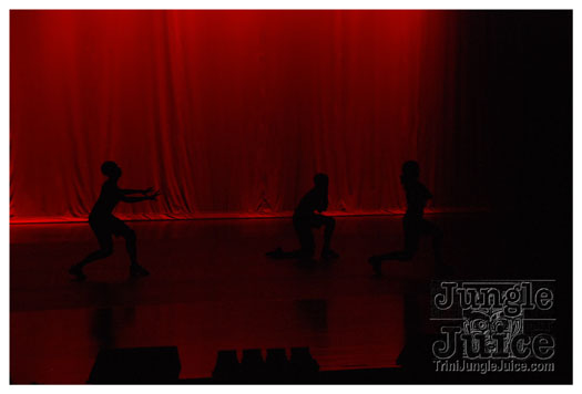 elle_7_apr30-011