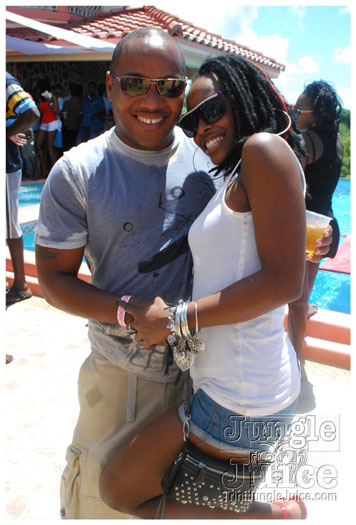 hush_apr25-060