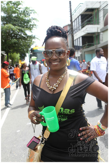 island_people_mas_monday_2011-041