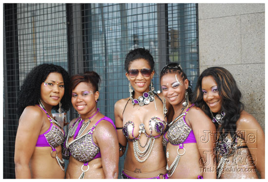 islandpeople_mas_2011_tuesday_part2-079