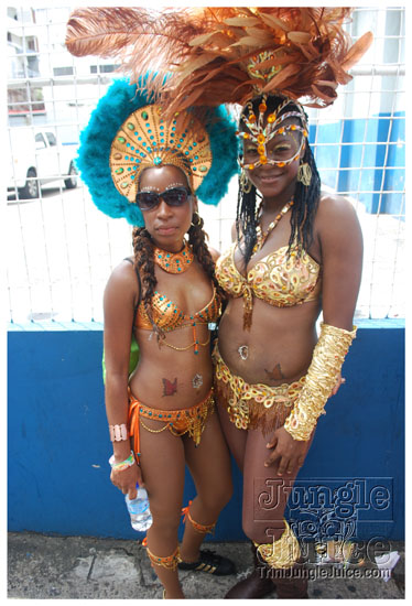 islandpeople_mas_2011_tuesday_part2-084