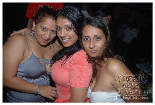 karma_sutra_x_2011-062