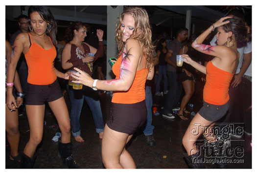 karma_sutra_x_2011-079