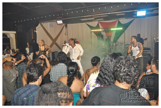 karma_sutra_x_2011-117