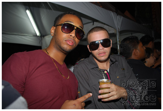 mania_2011-051