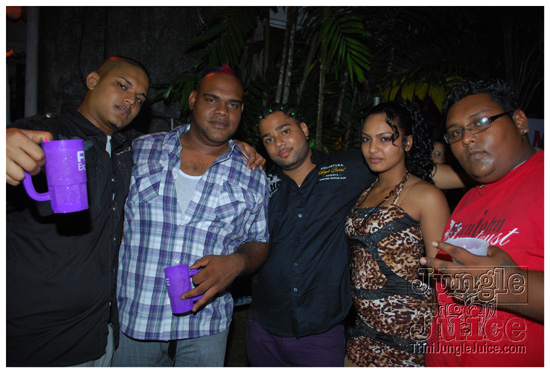 mania_2011-070