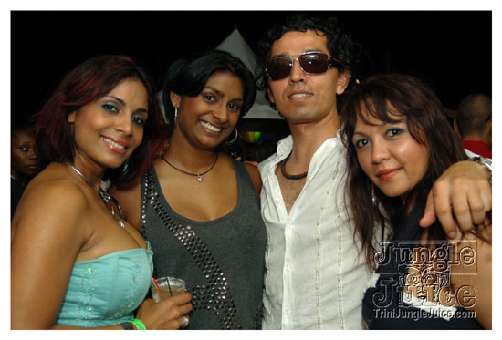 moka_explosion_2011-147