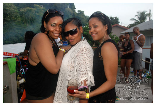 naked_sep1-128