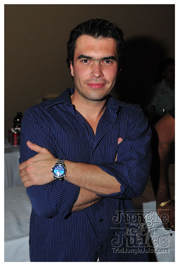 rise_2011-077