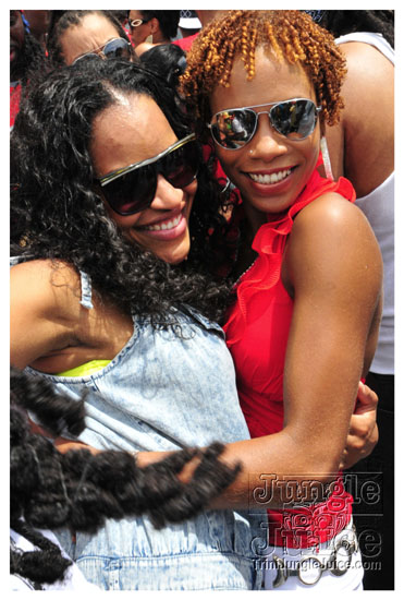 silent_morning_trini_2011-157