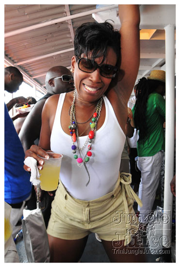 silent_morning_trini_2011-167