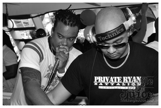 silent_morning_trini_2011-173