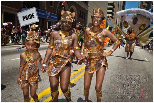 atl_carnival_parade_2012_pt1-089