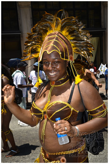 atl_carnival_parade_2012_pt1-096
