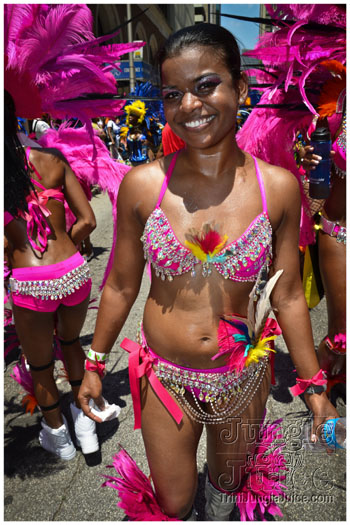 atl_carnival_parade_2012_pt1-132