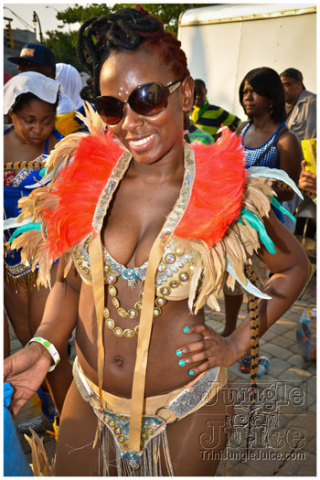 atl_carnival_parade_2012_pt2-124