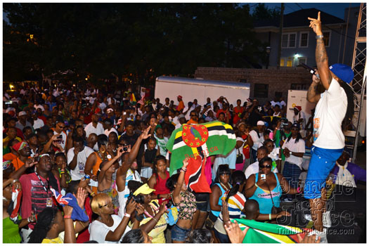 atl_carnival_parade_2012_pt2-145