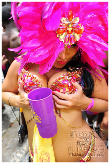 kadooment_day_baje_2012-182