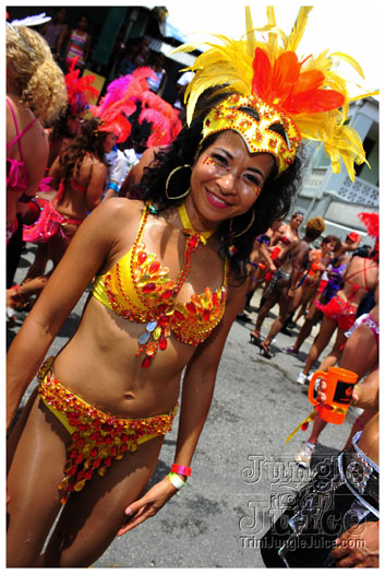 kadooment_day_blue_box_2012-143