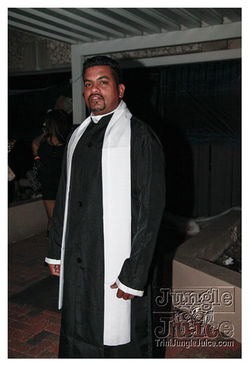asylum_oct27-091