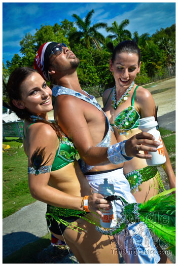 cayman_carnival_2012_part1-193