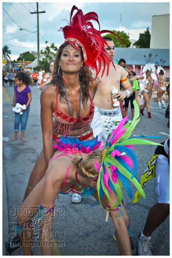cayman_carnival_2012_part3-133