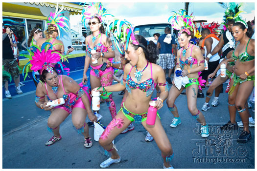 cayman_carnival_2012_part3-159