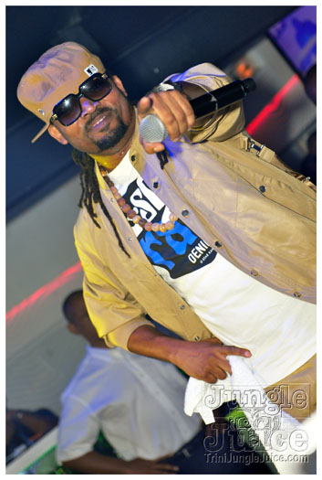 machel_montano_ maximus_opening-081