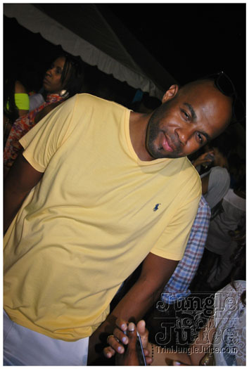 rise_neon_may27-059
