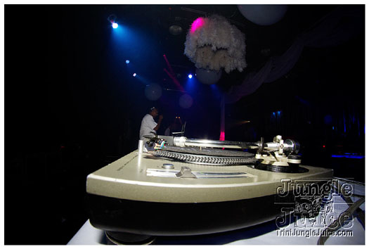 whiteout_jul21-002