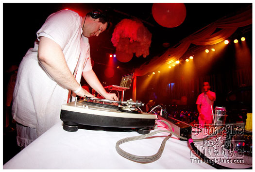 whiteout_jul21-112