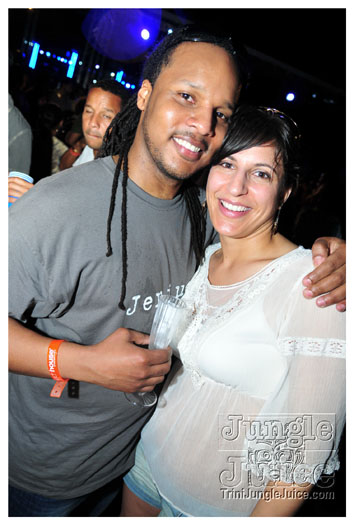 beach_house_2012_part1-272