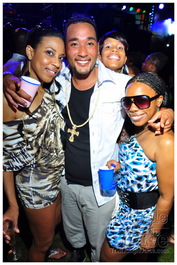 beach_house_2012_part2-210