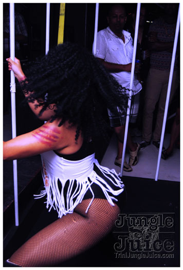 bondage_oct27-051