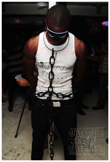 bondage_oct27-076