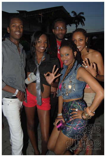 dawn_2012-136