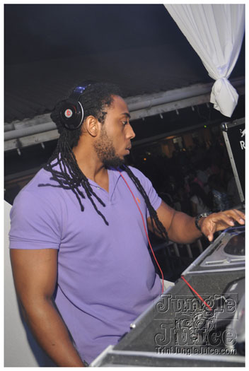 mania_2012-053