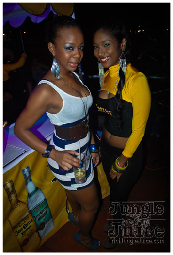 pure_2012-067