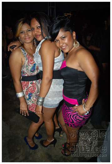 pure_2012-083