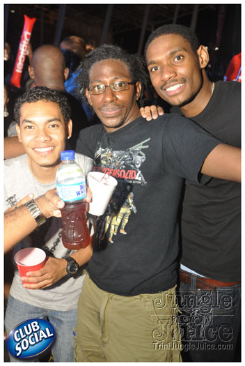 tribe_ice_2012_jan7-191