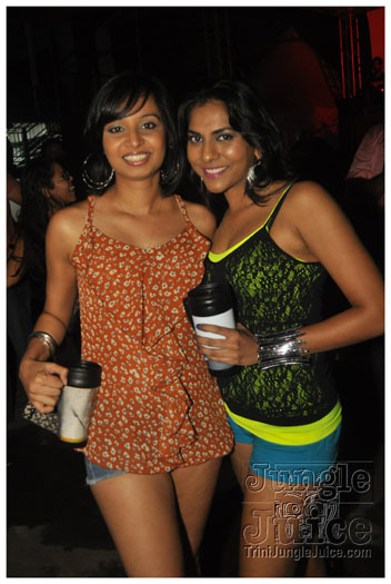 tribe_oink_dec2-048