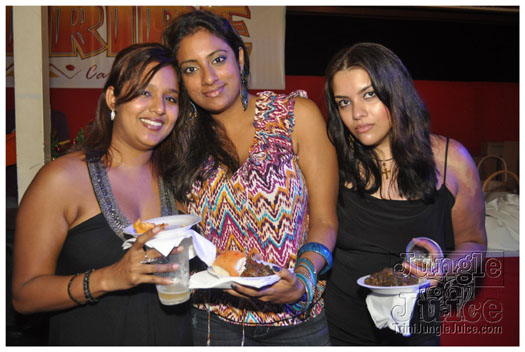 tribe_oink_dec2-086