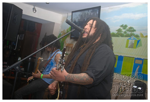 woodford_cafe_unplugged_apr24-010