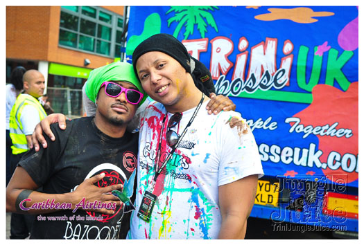 triniposseuk_colours_2012-121