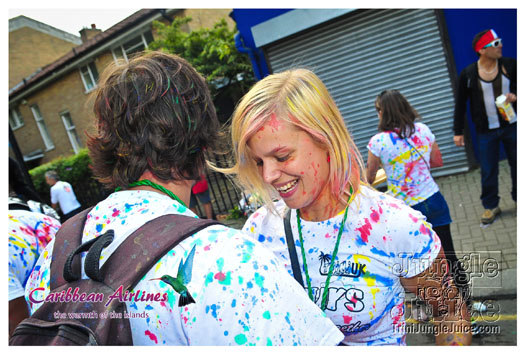 triniposseuk_colours_2012-128