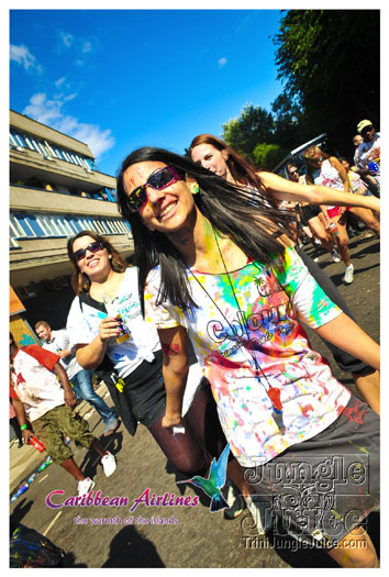triniposseuk_colours_2012-173